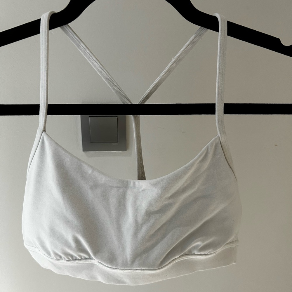 Lululemon Flow Y Bra Nulu Light Support, size 6